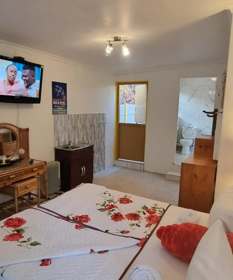 Neo & Ruks Guest House Parow Cape Town