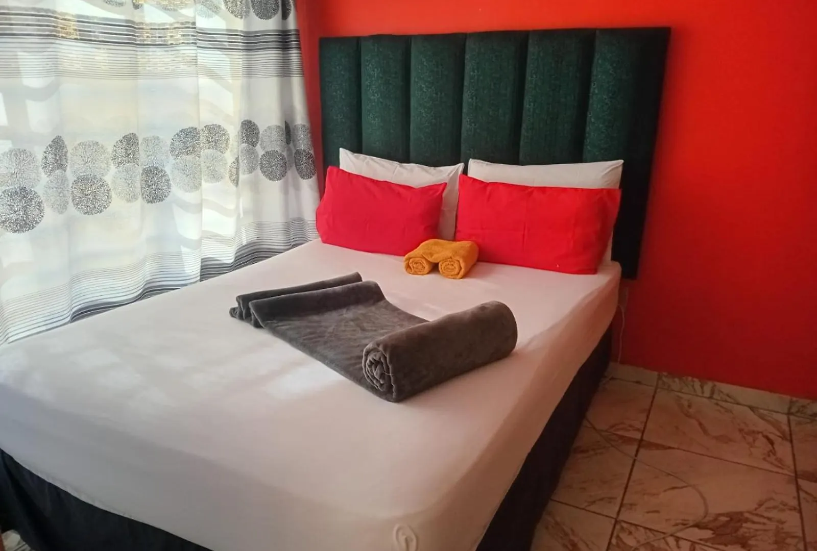 Neo & Ruks Guest House Parow Cape Town 0*,