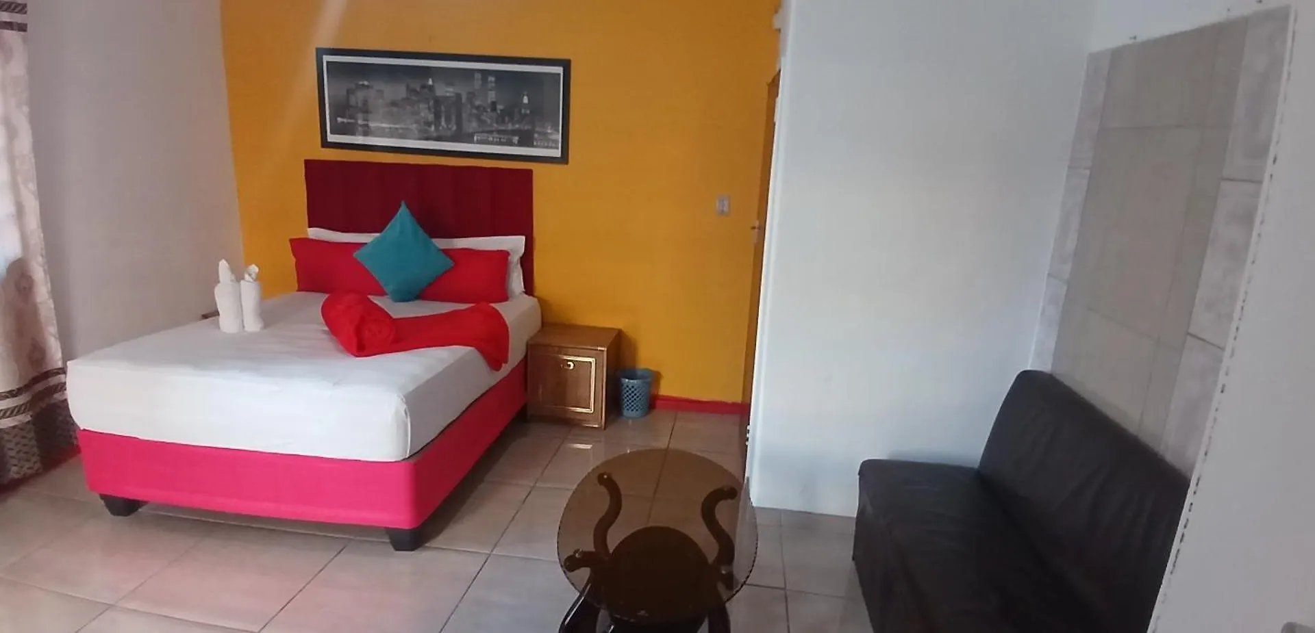 Neo & Ruks Guest House Parow Cape Town 0*,